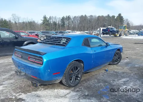 2019 Dodge Challenger Sxt Awd z USA, uszkodzony, nr VIN 2C3CDZGG7KH537069